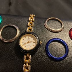 Gucci Interchangeable Colored Face Watch