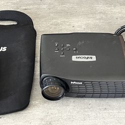 Infocus In10 LP70+ Portable Projector