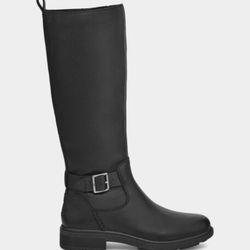 UGGS...Brand New In Box