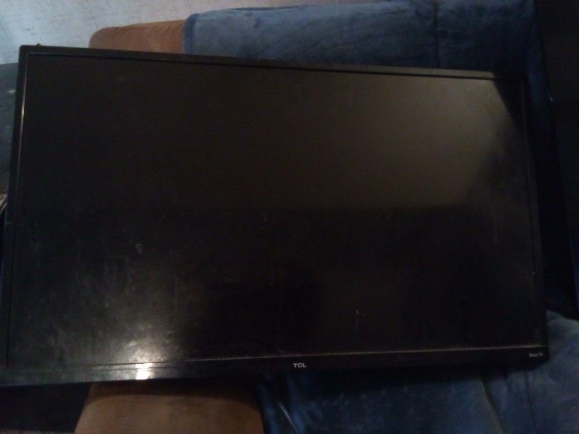 32 Inch TCL Roku Smart Tv