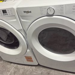 Whirlpool Frontload Washer Gas Dryer Set