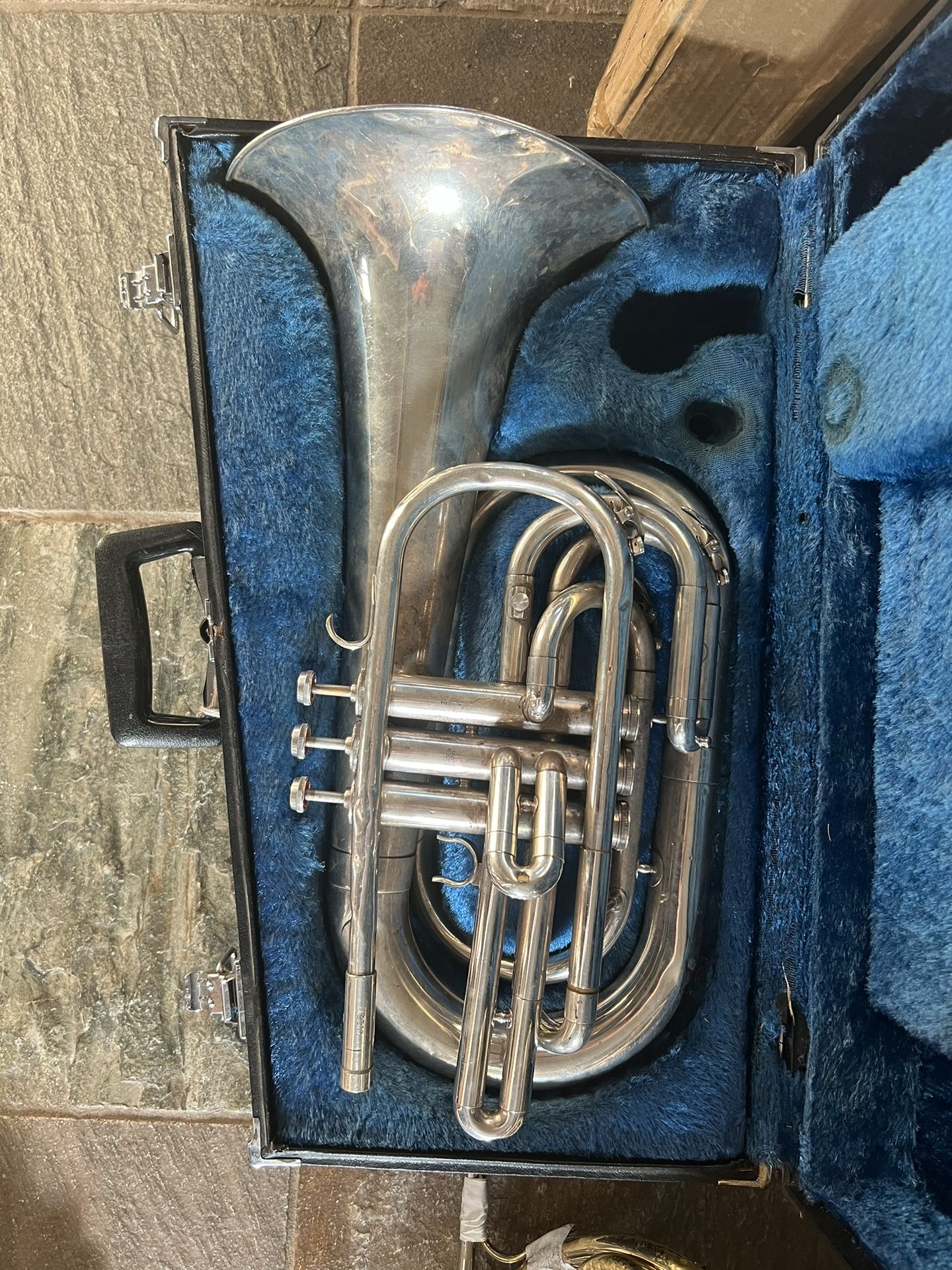 Bach Marching Baritone, Silver  Games