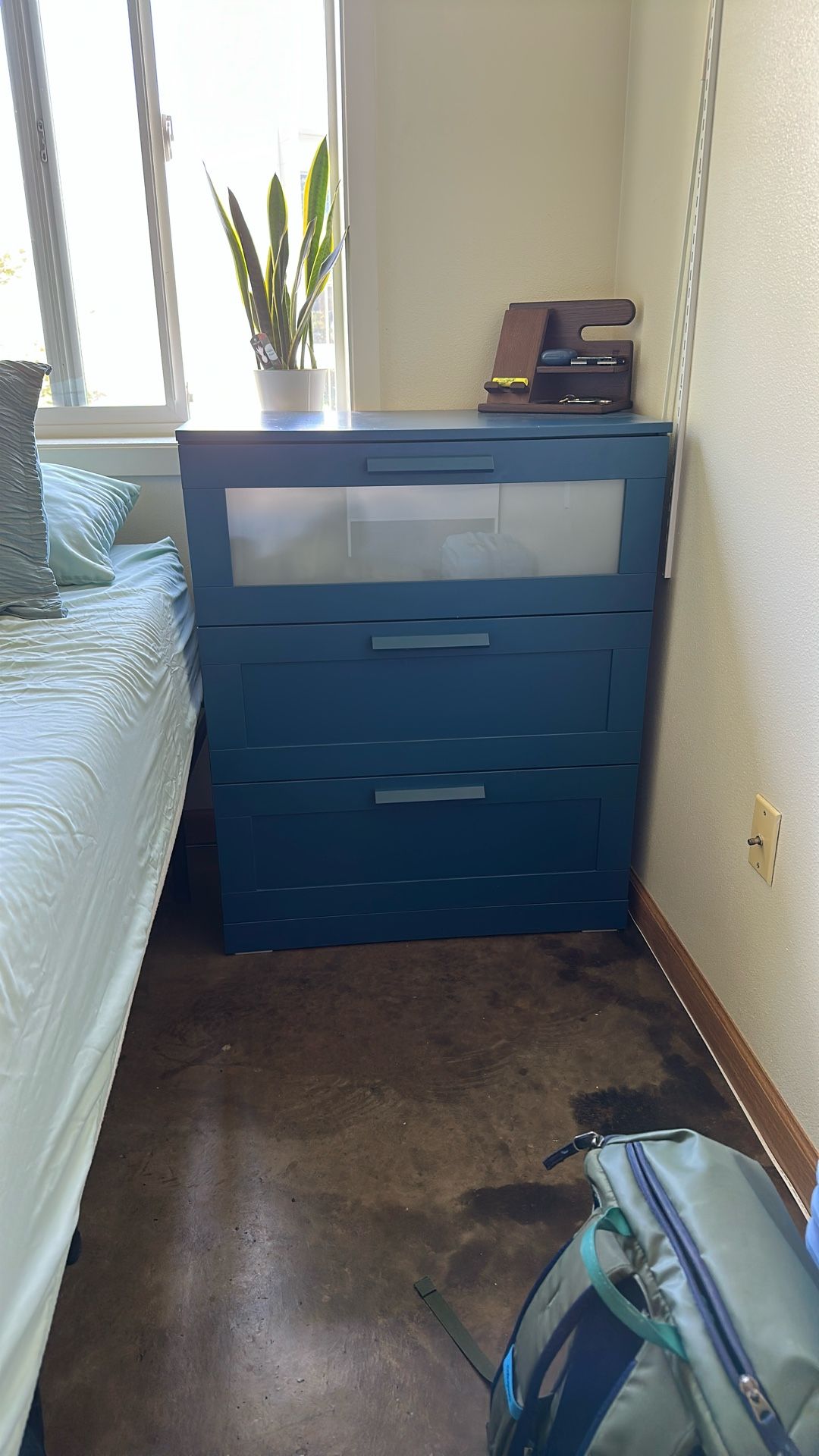 Dresser (3-Level)