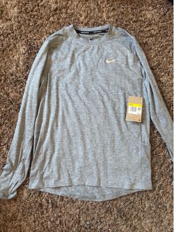 Brand new with tags women’s small Nike long sleeve