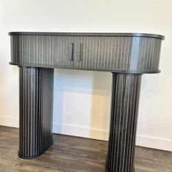 Gorgeous Console Table With Storage 