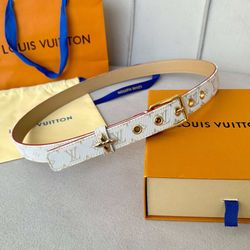 Louis vuitton women's classic versatile belt
