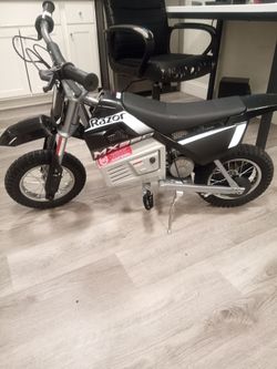 Black razor mx350  electric bike