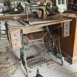 Singer Sewing Machine