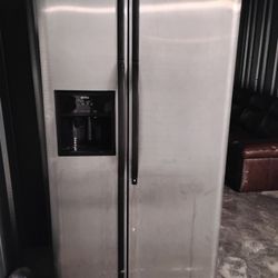 Stainless Fridge -80910