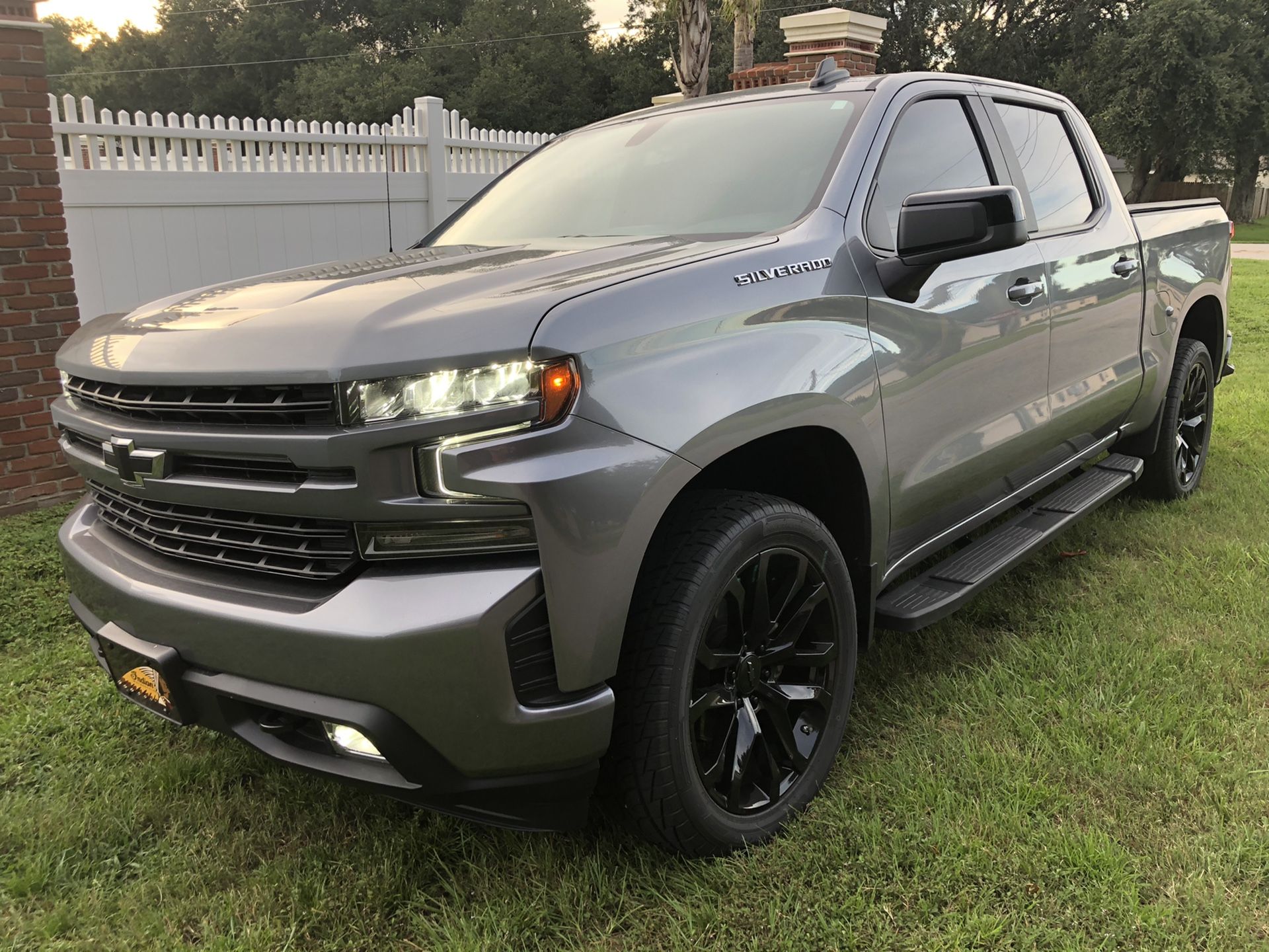 2019 Chevy Silverado RST Like New 4x4