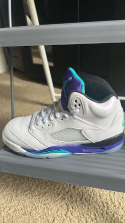 Air Jordan Kids' Grade School 5 Retro Shoes