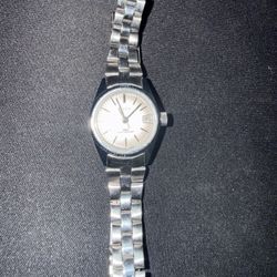  vintage Women’s Timex Works 