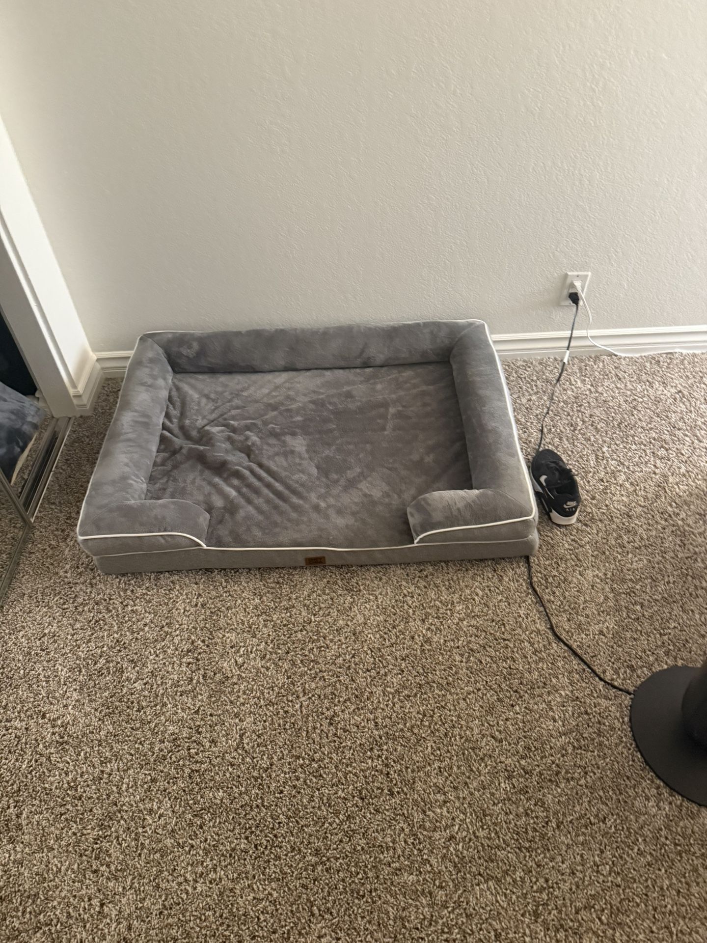 Free large size Dog Bed