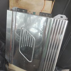 Orion 3200 300 Watt 2 channel  A and Amp 