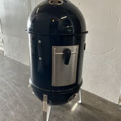 Webber Smokey Mountain Smoker 