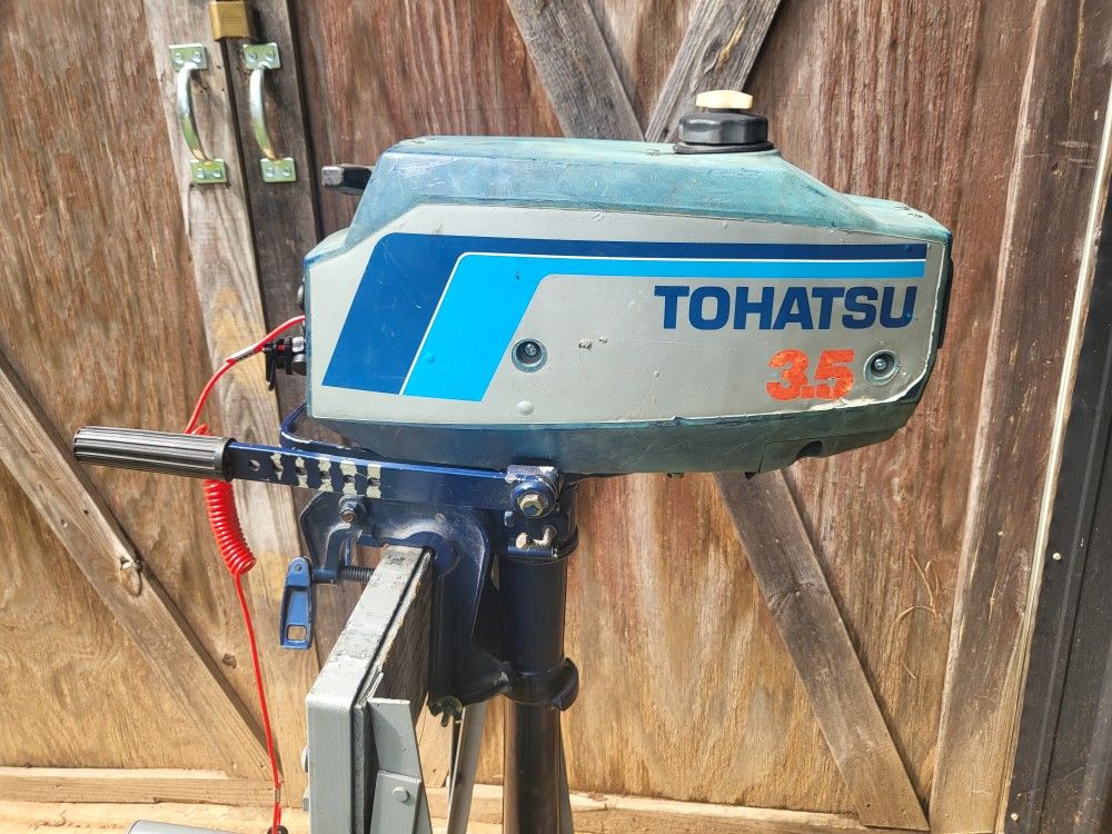 Tohatsu Outboard Motor