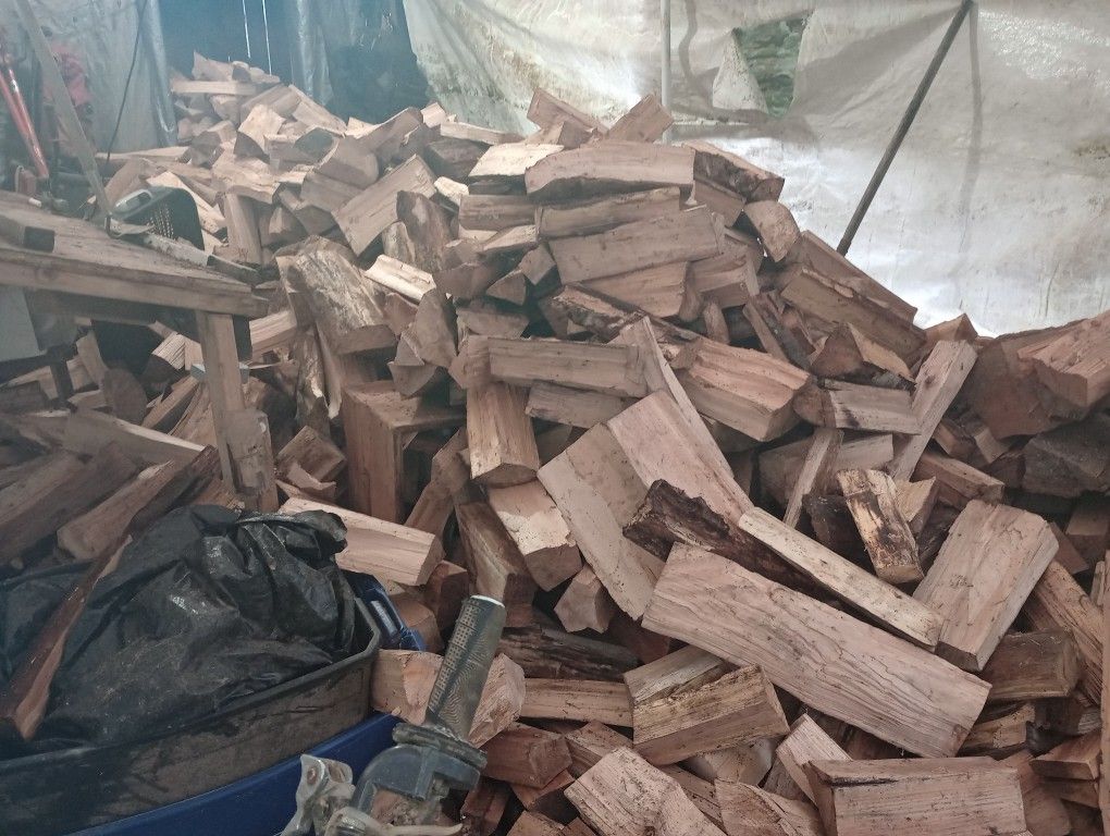 A Higher Quality Of Firewood!🪵 🔥 Tested For Moisture! Burn NOW!🔥