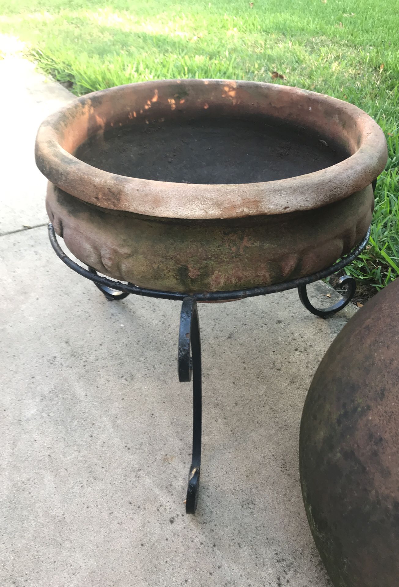 You will see this iron pot in different sizes in all Puerto Rican homes.  This is the traditional pot that we use to make our del…