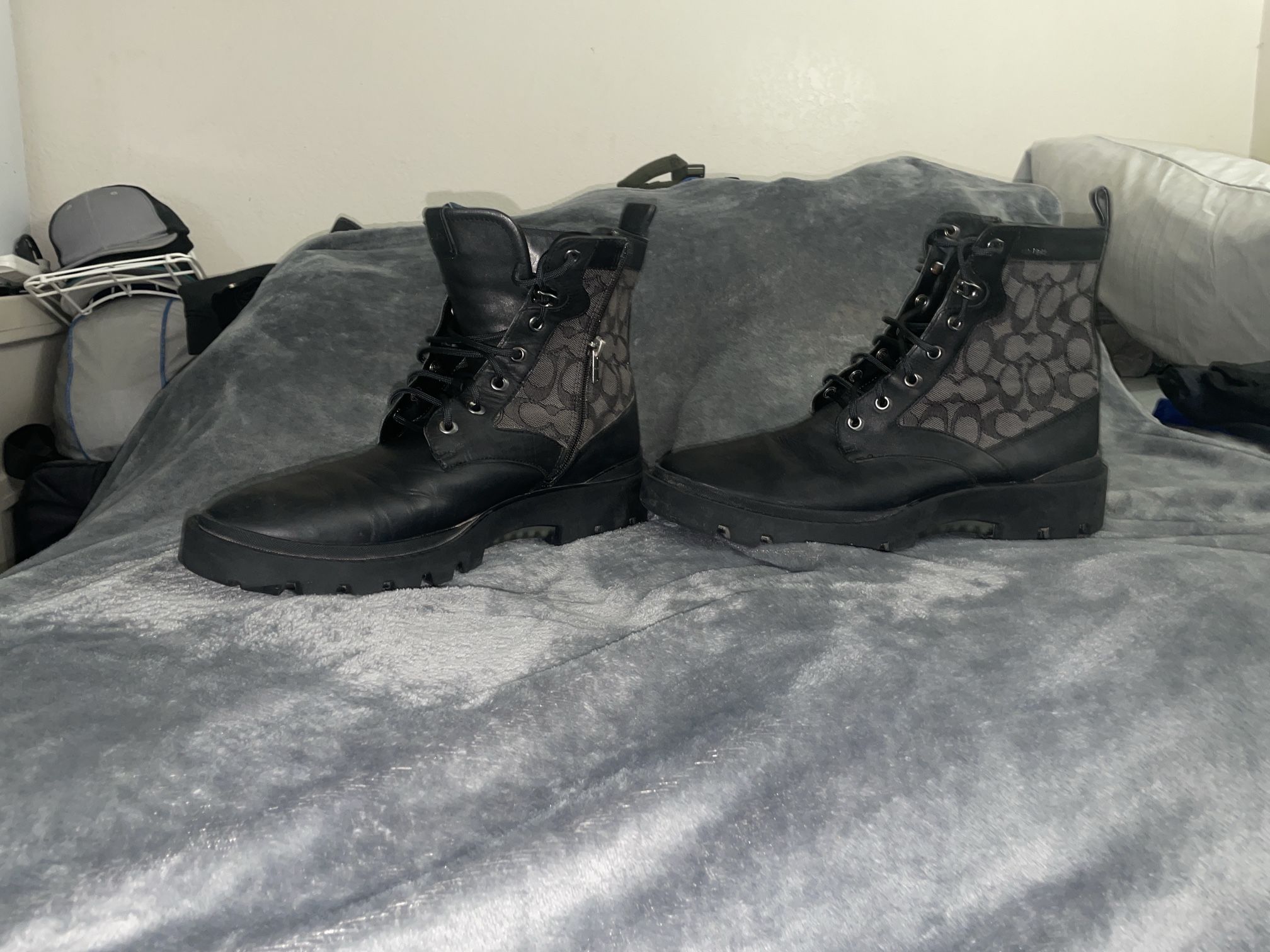 Coach City sole Lace Up With Side Zip Up 10.5