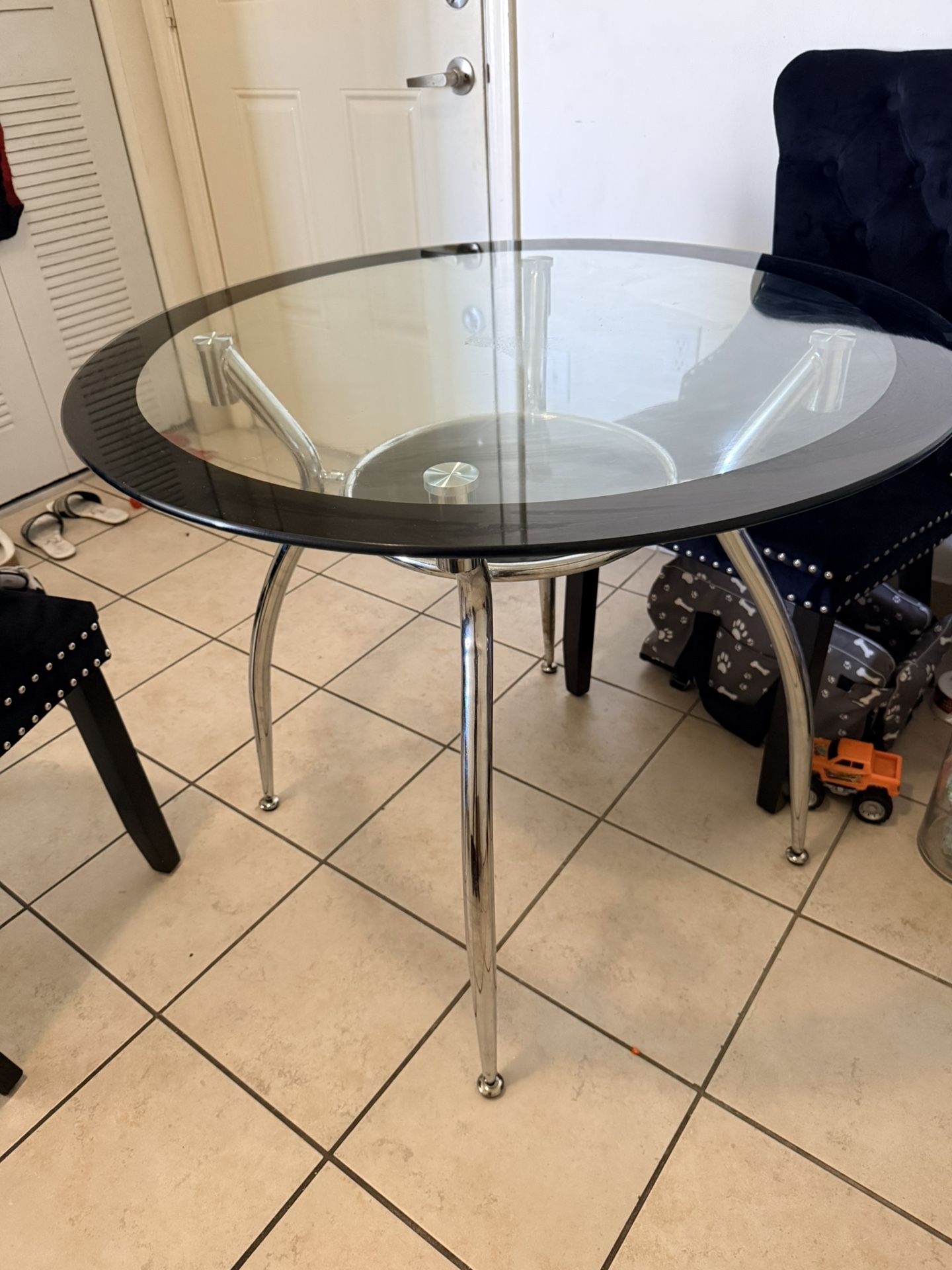 Modern Round Glass Dining Table + 1 Tufted Chair