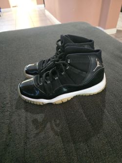 Jordans Sz 7 youth $40