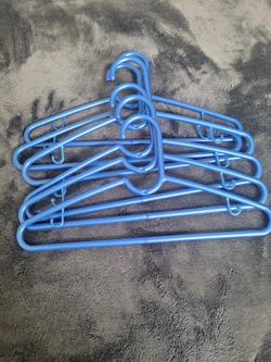 Small Kids Hangers