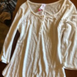 White sweater top size large