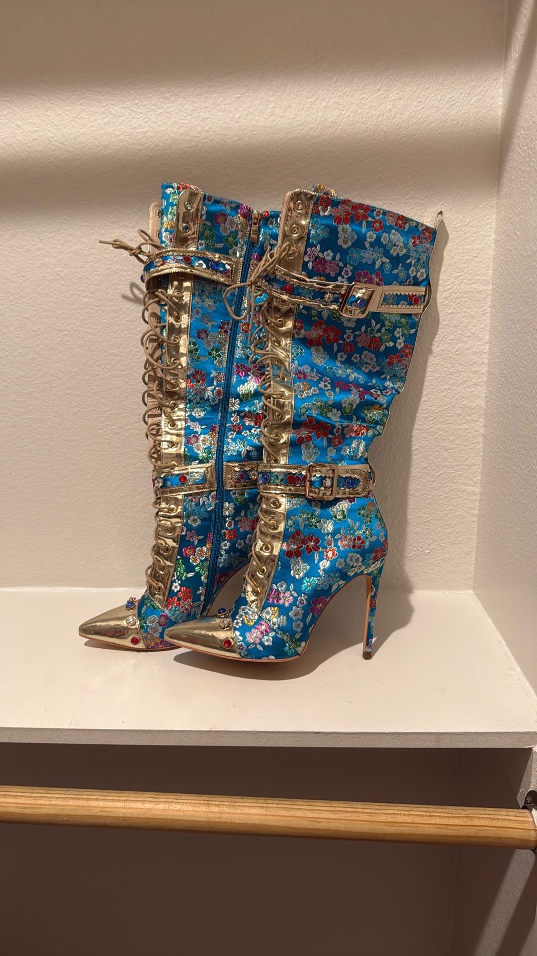 Knee high oriental Design Boots