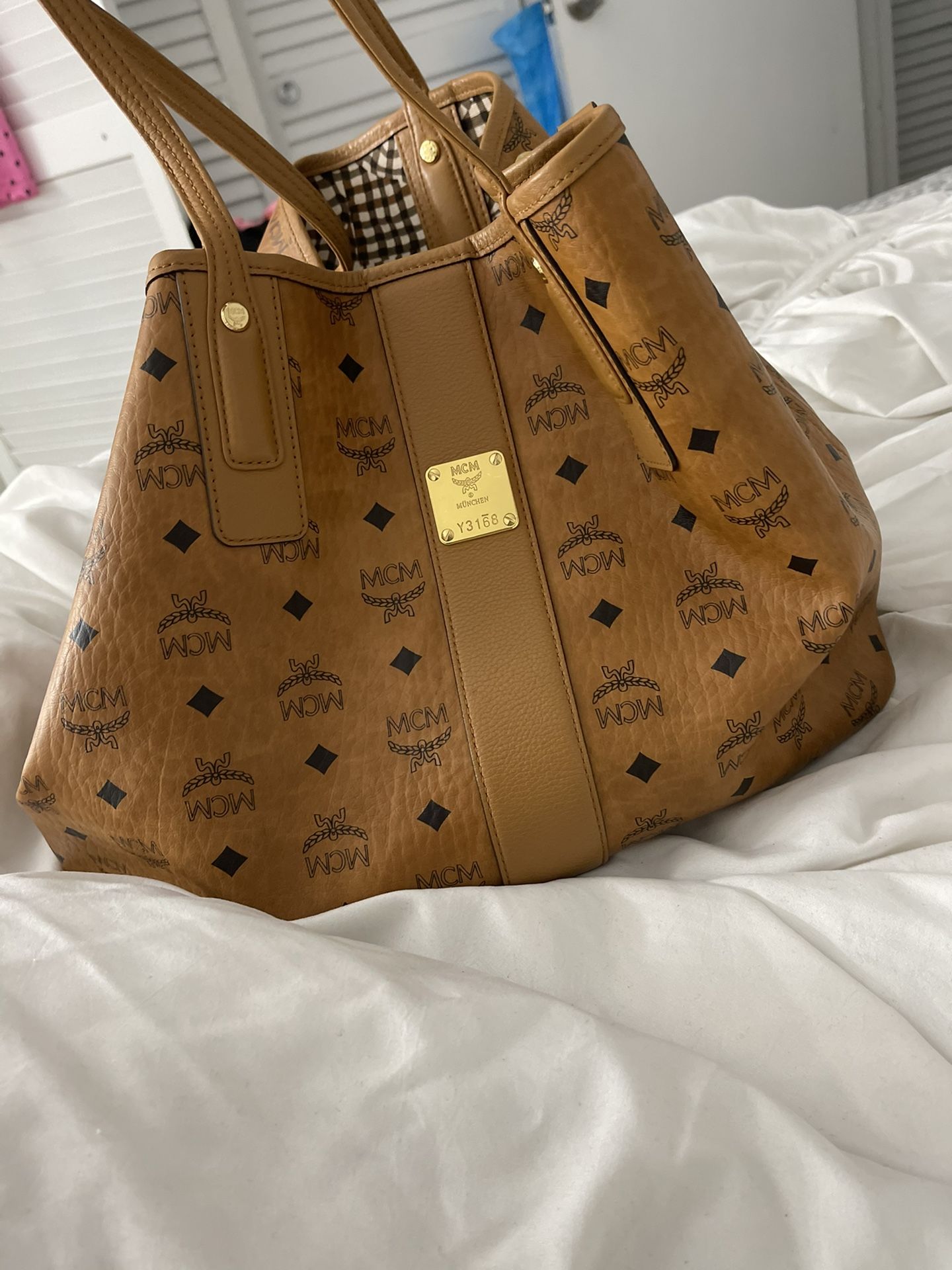 Mcm Bag!! 