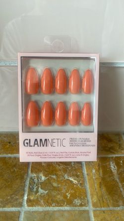 GLAMNETIC Press-on nails
