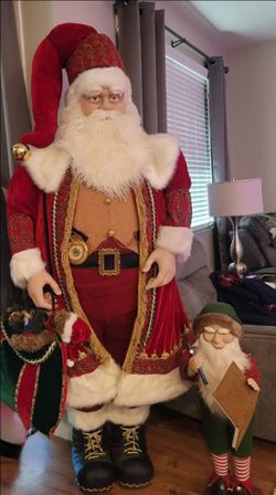 7 1/2 ft Santa and Elf