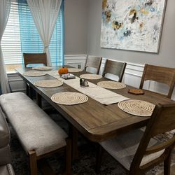 Brand New  Beautiful Dining Table Set 