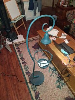 Lighted Plant Holder