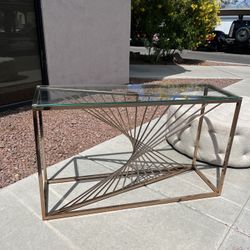 ✨ Contemporary Gold Console Table ✨($10 Delivery)
