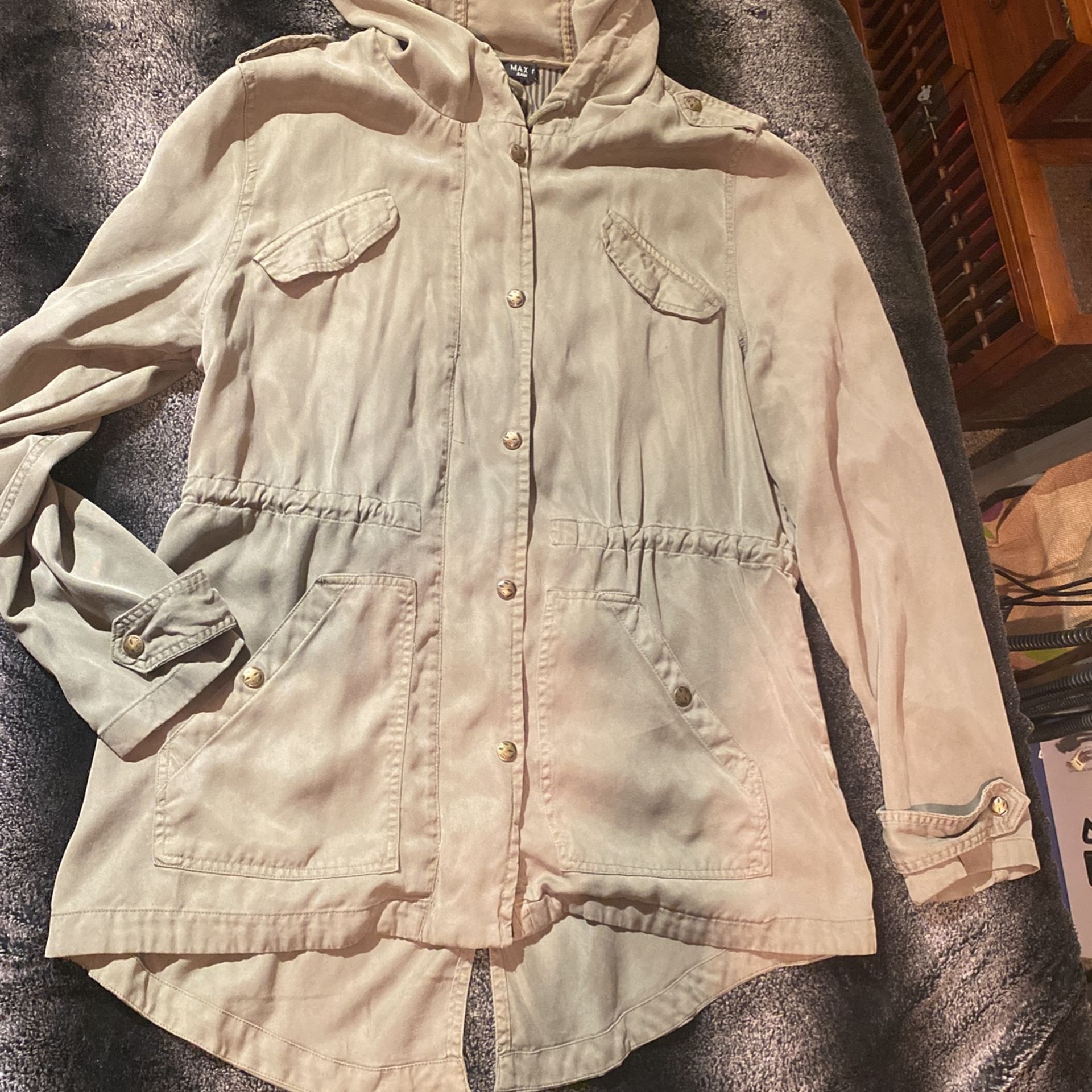 Super Soft Khaki Split Tail Zipper Hoodie Size L