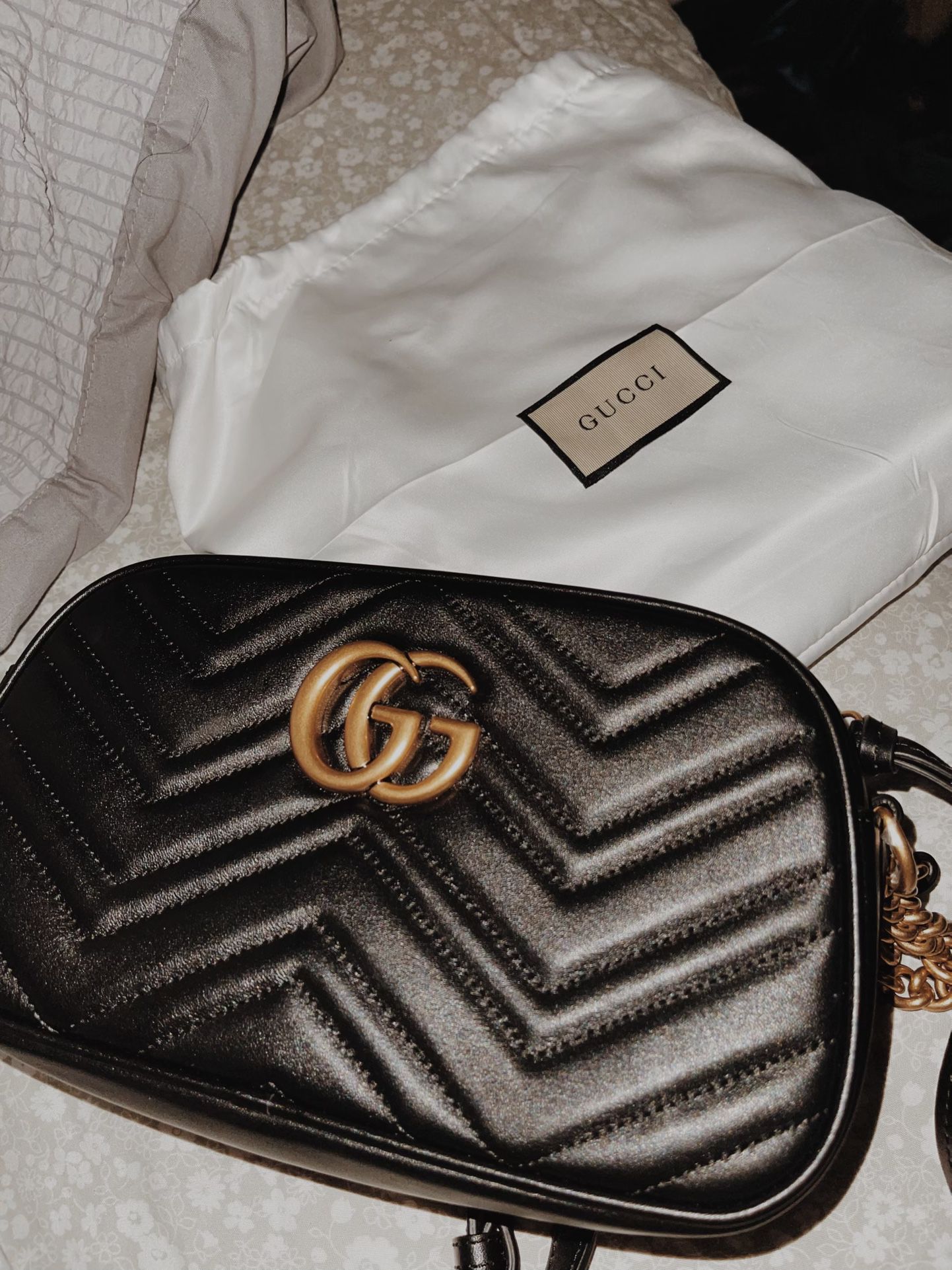 Gucci Camera Shoulder Bag, Color Black