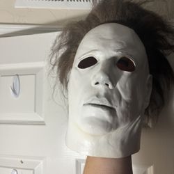 Trick Or Treat or Treat Studios Michael Myers Halloween H1 Mask 