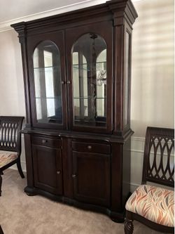 Mathis Brothers Dining Table and Hutch