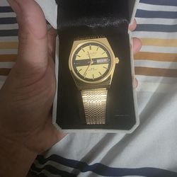 Vintage men watch