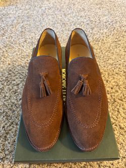 Beckett Simonon suede tassel loafer size 10