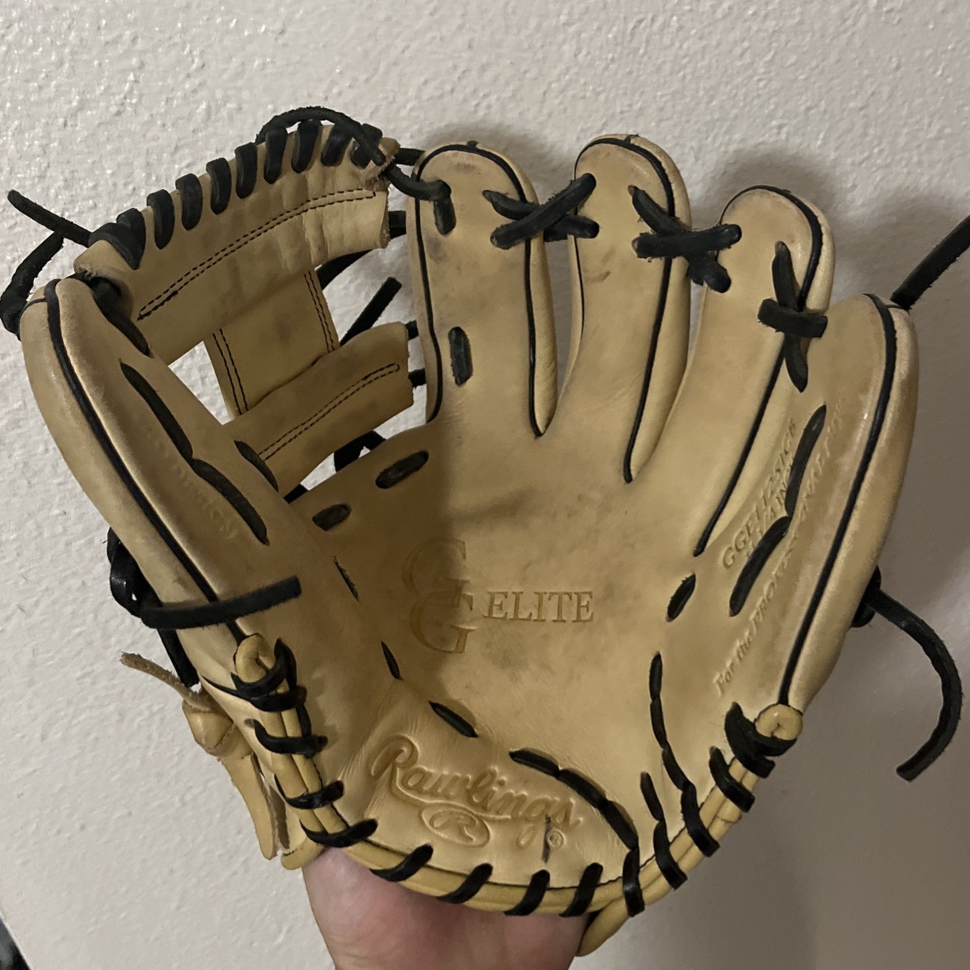Rawlings Glove