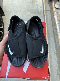 Kids Nike sandals