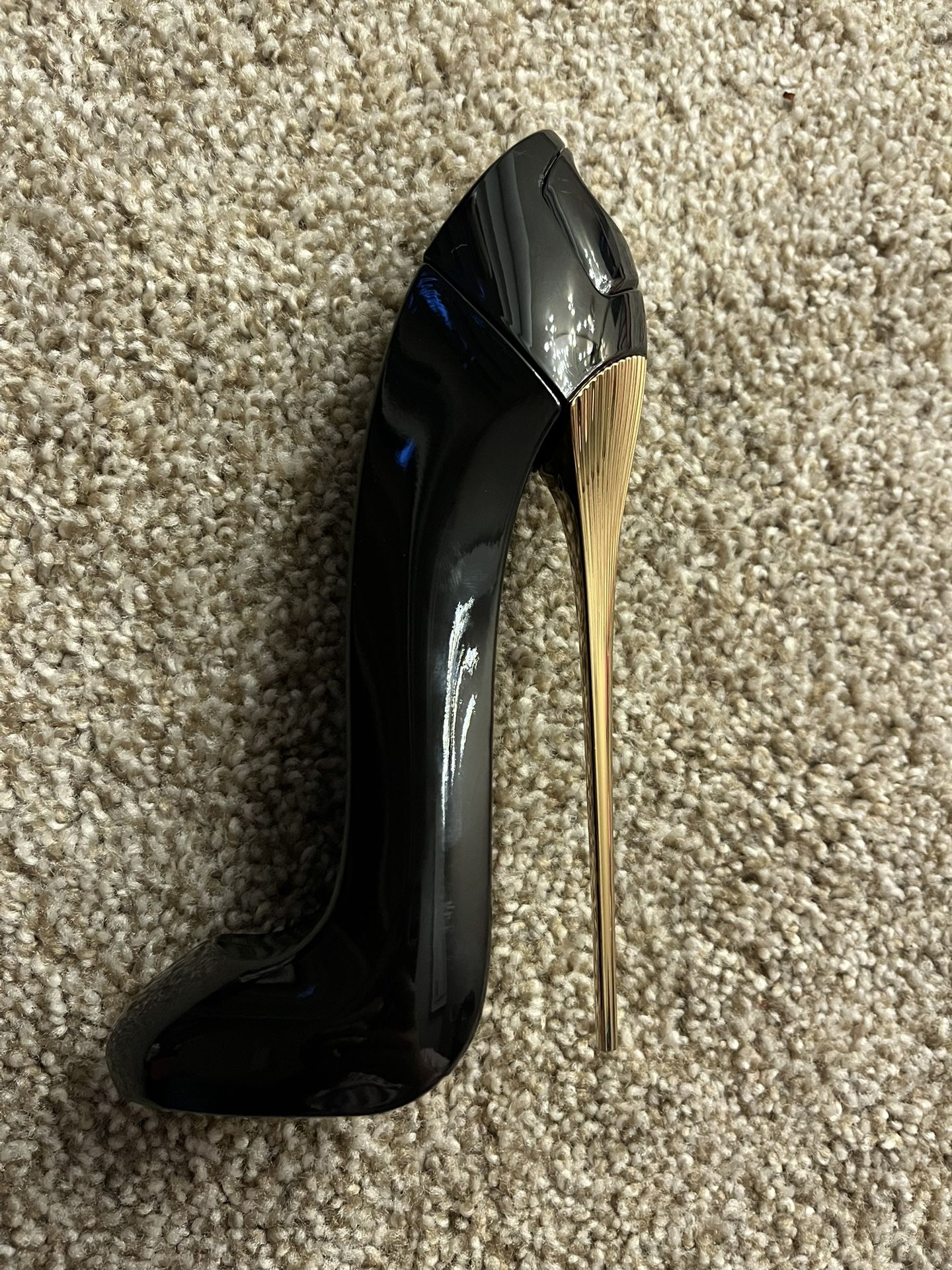 Carolina Herrera Perfume