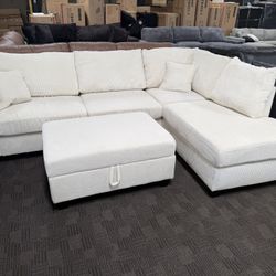 Beautiful Cream Sectional W/ Storage Ottoman