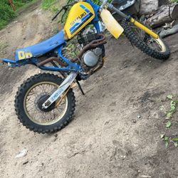 85 Suzuki Dr 250