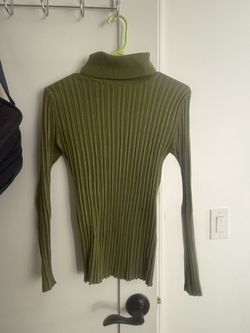 Green Turtle Neck S