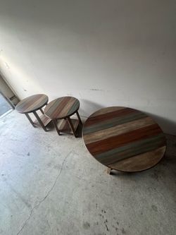 Little table and two stands