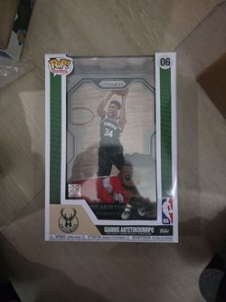 Pop Trading Card - Giannis Antetokounmpo