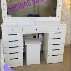 White Glasstop Vanity Set