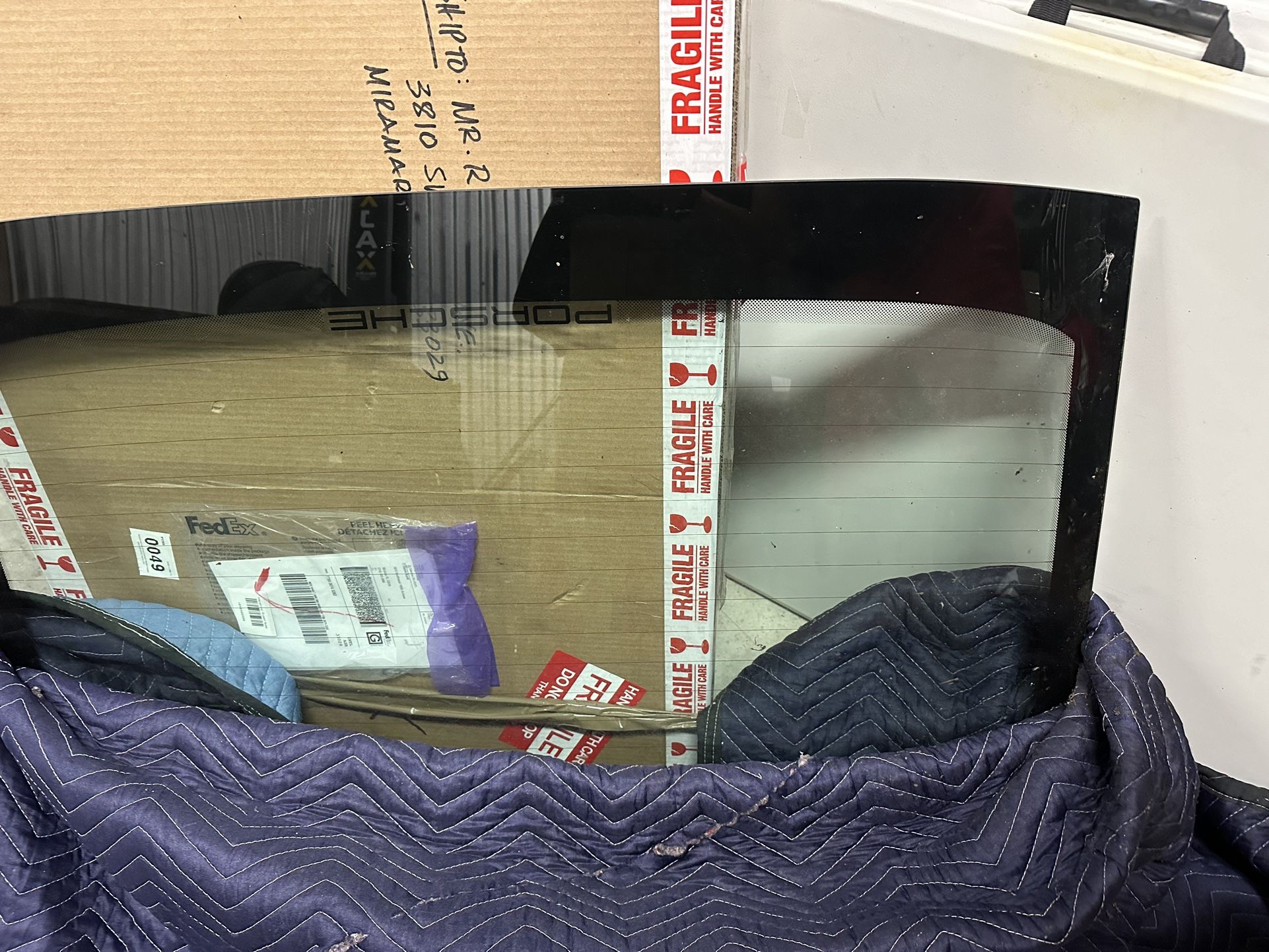 Porsche 911 997 Rear Windshield Glass
